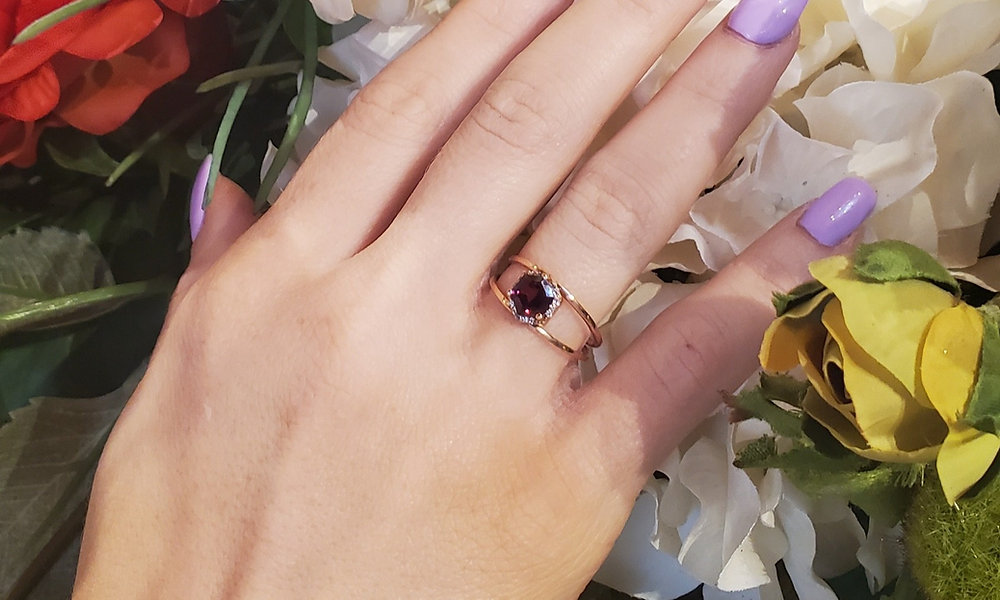 Embrace Unique: Discover Our Custom Jewelry Artistry Live