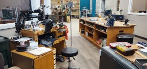 A Comprehensive Guide to Ring Sizing and Jewelry Repair: Finding the Perfect Fit and Restoration Services Near You