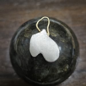 Medium Potere Amulet Bulbus