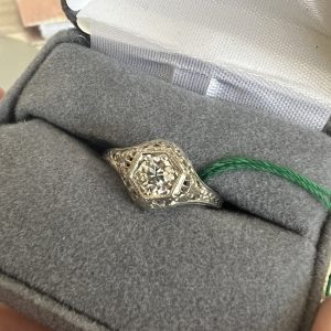 Hugo Kohl White Gold Engagment Ring