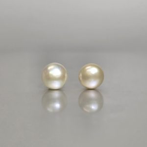 Button Pearl Stud Earrings
