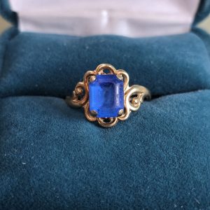 Estate Blue Birthstone Scroll Ring