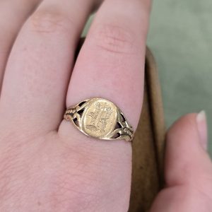 Estate "R" Signet Ring