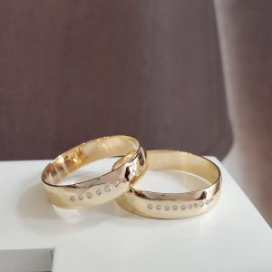 Light Weight Accented Wedding Band