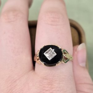 Estate Ladie's Onyx & Diamond Ring
