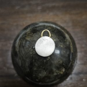 Small Potere Amulet Circle