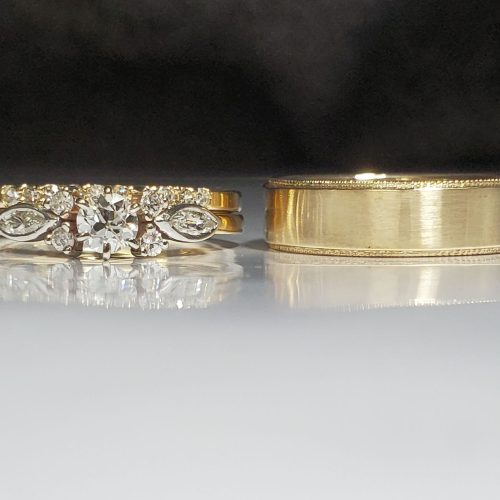 Three stone antique style long gold ring